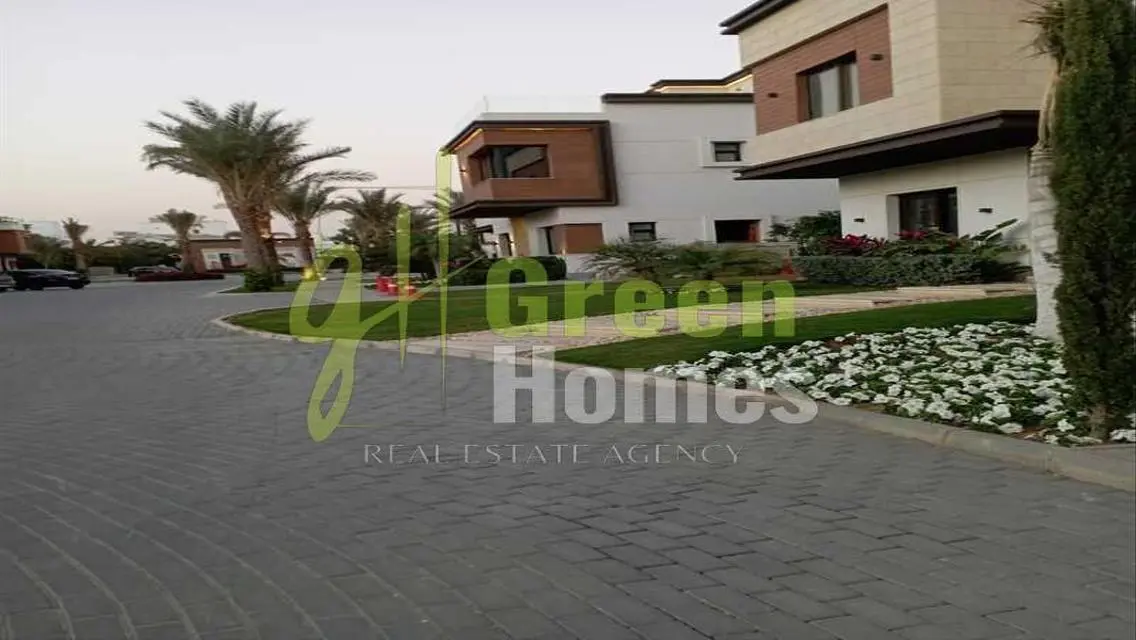 Exclusive Town House for Sale in Azzar 2