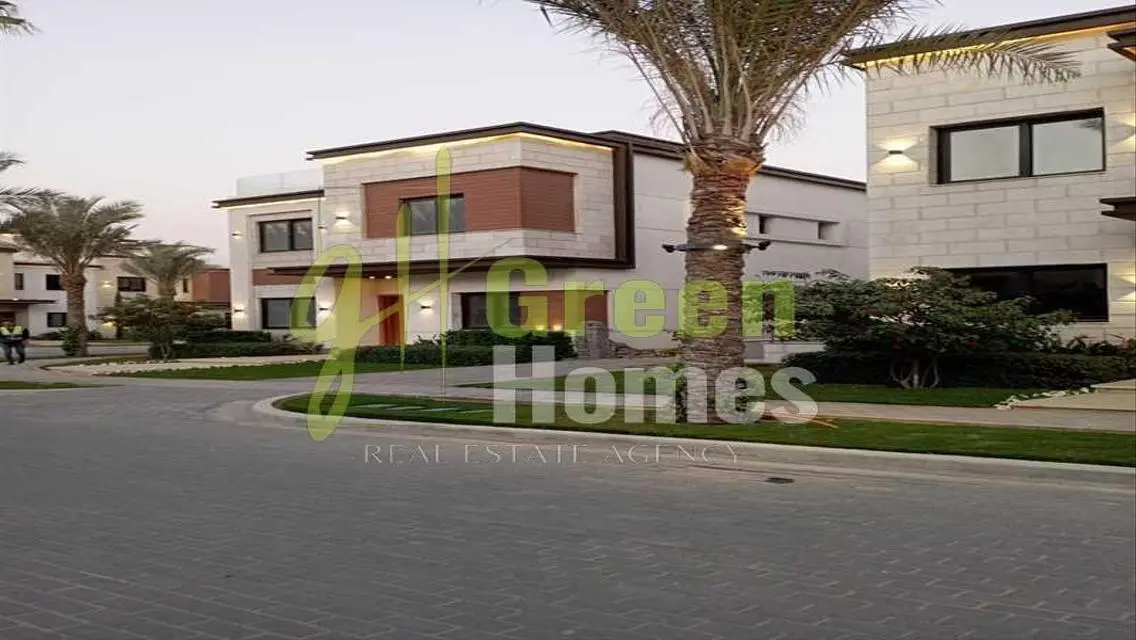 Exclusive Town House for Sale in Azzar 2