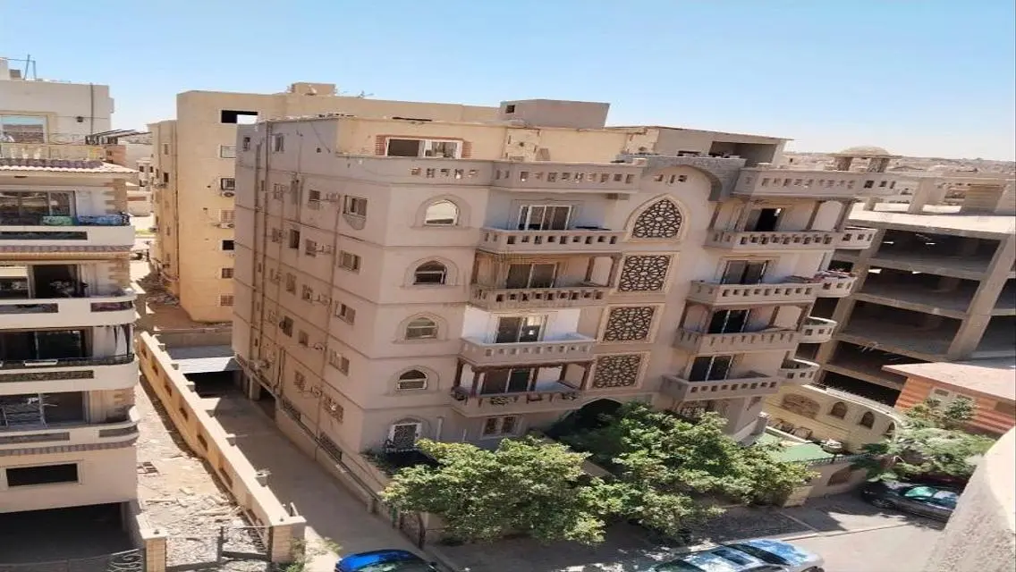 بكمباوند المستشارين شقه 160م للبيع التجمع الخامس