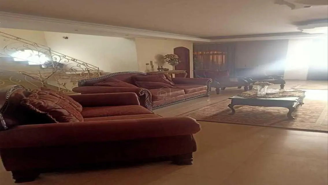 شقة فاخرة للبيع بمساحة متر مربع