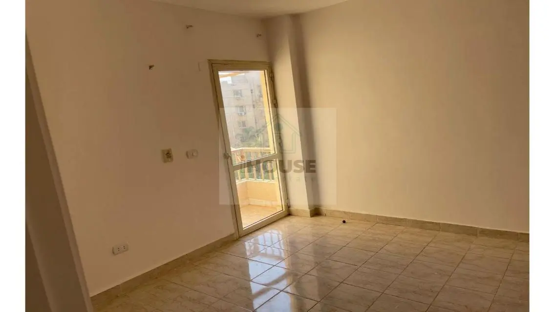 Apartment for Sale in El Mostakbal, Sheikh Zayed