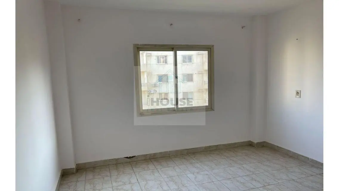Apartment for Sale in El Mostakbal, Sheikh Zayed