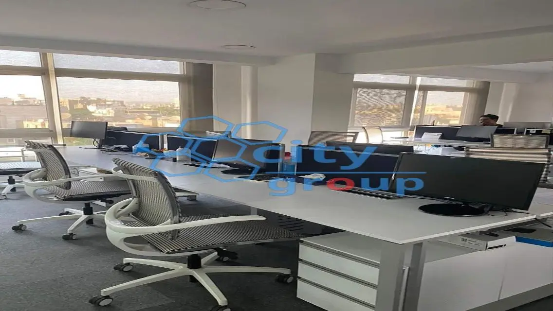 Stylish 300 sqm Apartment in the Heart of the City