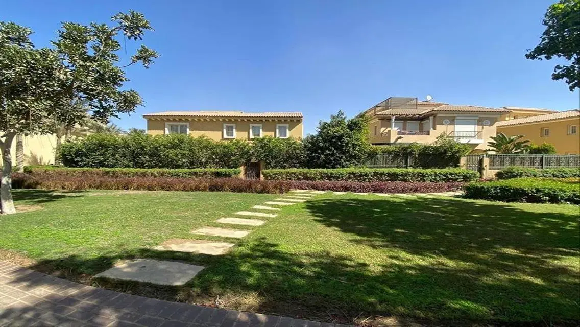 Luxury Home 370 sqm in Hyde Park