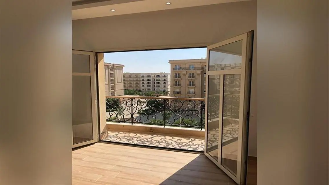 Luxury Home 370 sqm in Hyde Park
