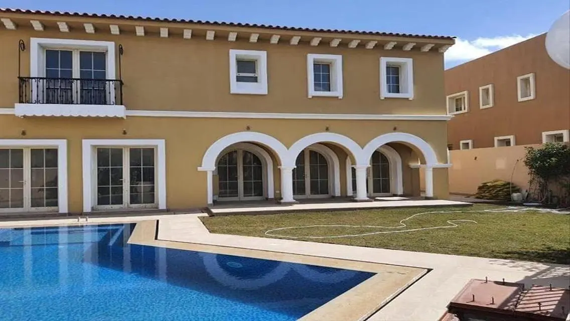Luxury Home 370 sqm in Hyde Park