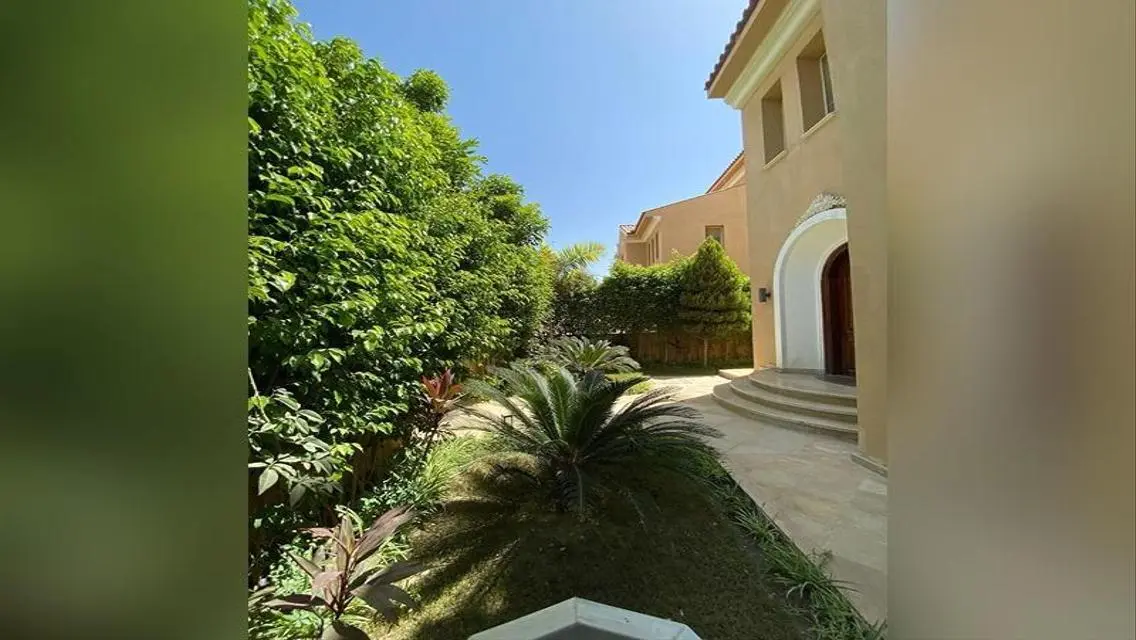 Luxury Home 370 sqm in Hyde Park