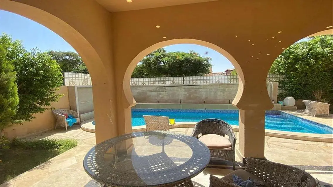 Luxury Home 370 sqm in Hyde Park