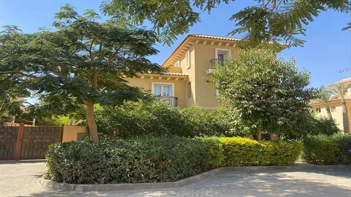 Luxury Home 370 sqm in Hyde Park