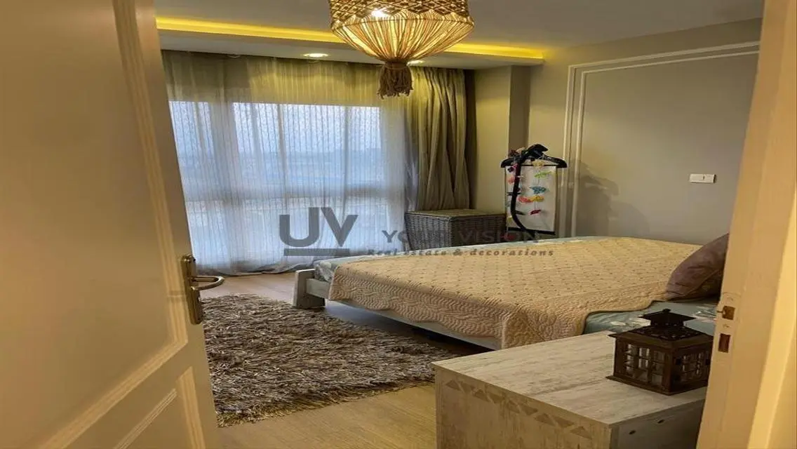 Luxury Apartment with Stunning View - B12-74