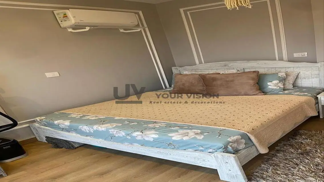 Luxury Apartment with Stunning View - B12-74