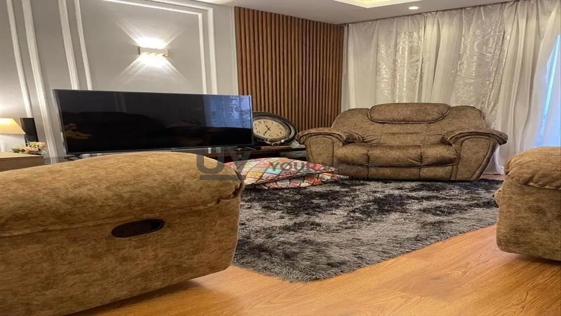 Luxury Apartment with Stunning View - B12-74