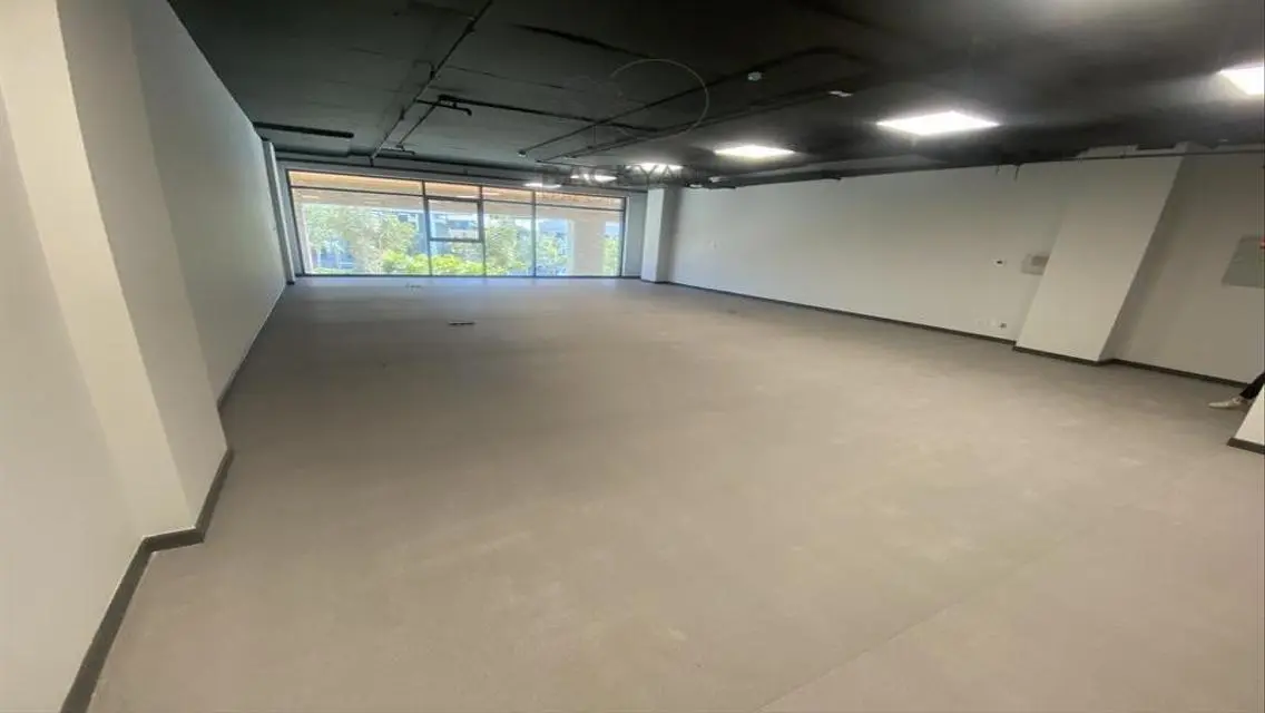 Office for Sale with 115 Square Meters in a Prime Location