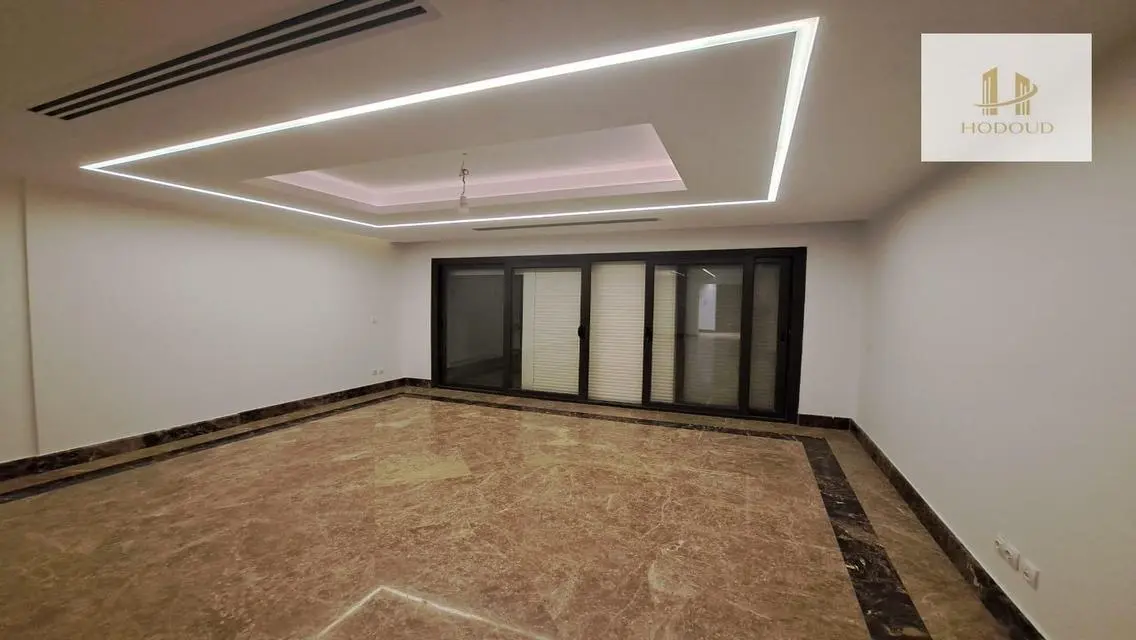 Luxurious Villa with Private Garden and Full Services