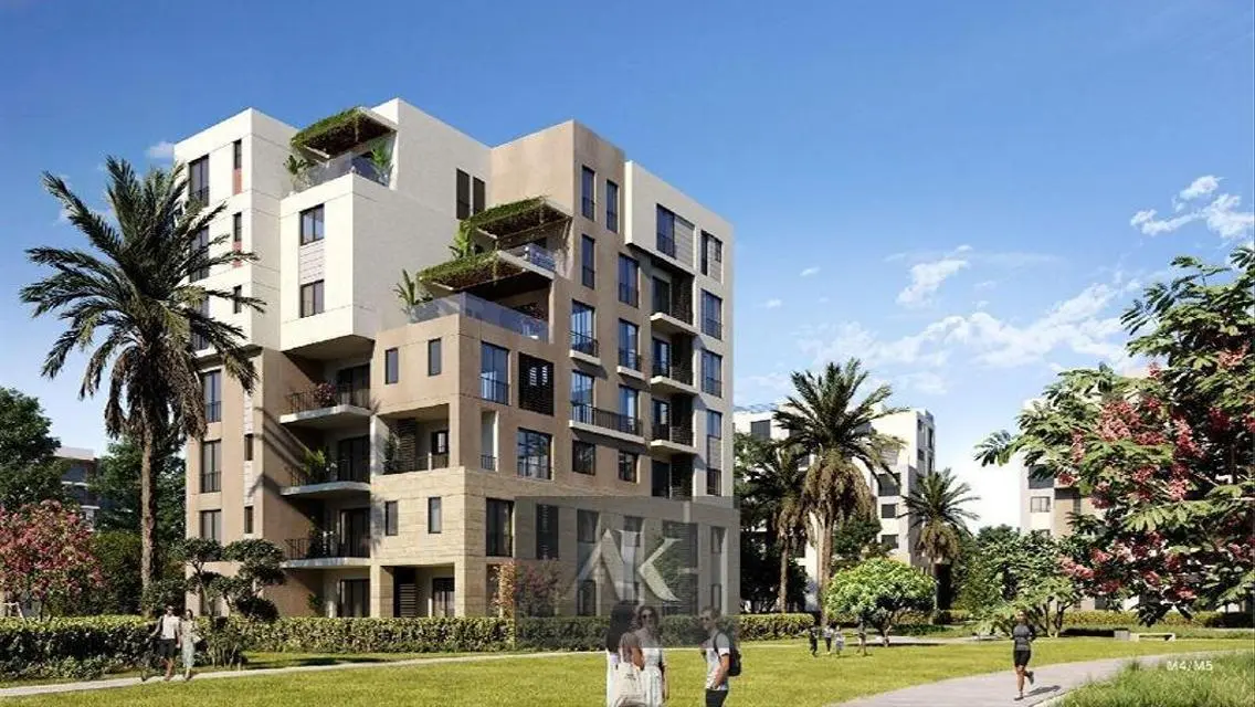 Luxury Apartment for Sale by Lakes - 5 Bedrooms and 5 Bathrooms