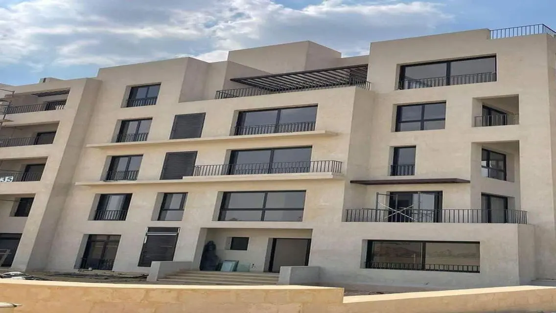 فاملى هاوس متشطب فى اكتوبر