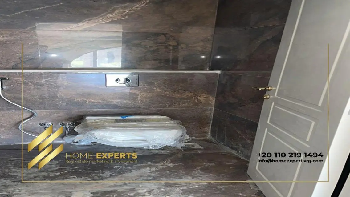 Luxury Apartment for Rent with Lake View
