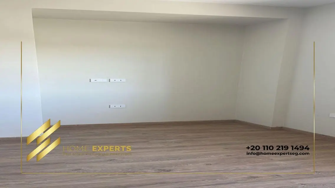 Luxury Apartment for Rent with Lake View