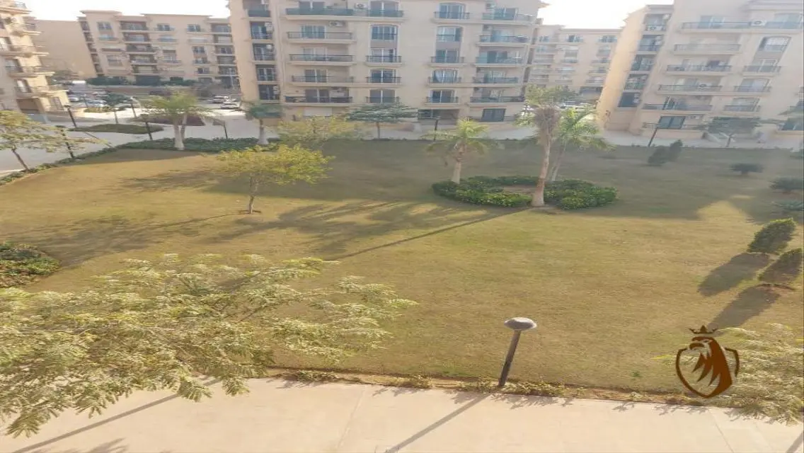 شقة فاخرة للبيع في مدينتي