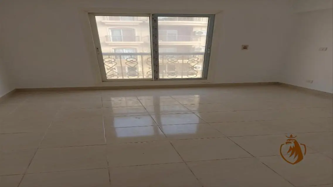 شقة فاخرة للبيع في مدينتي