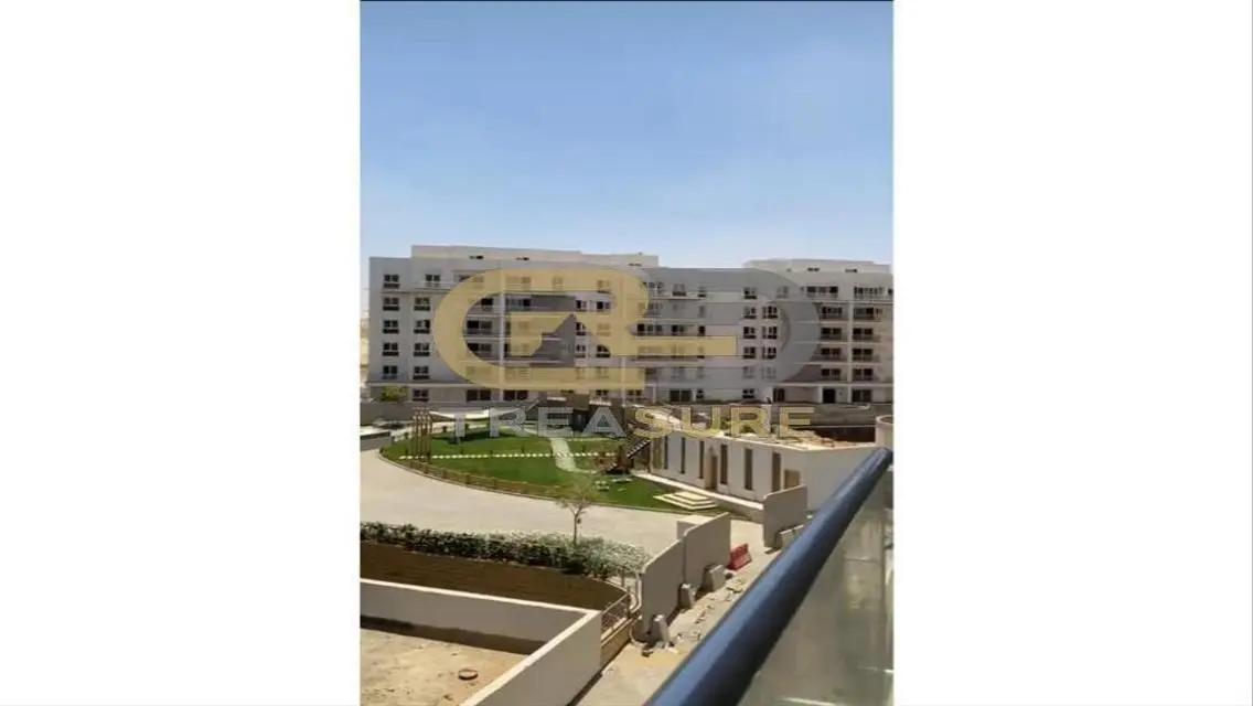 شقة نصف تشطيب في ماونتن فيو اي سيتي - لاجون بارك .