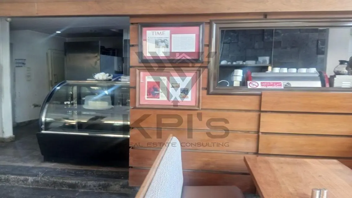 Shop at lowest rental price Prime location On 90th