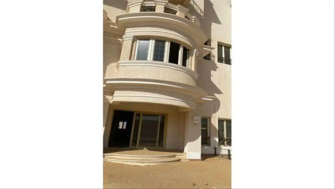 Luxury Villa for Sale - 220 Sqm with Premium Amenities