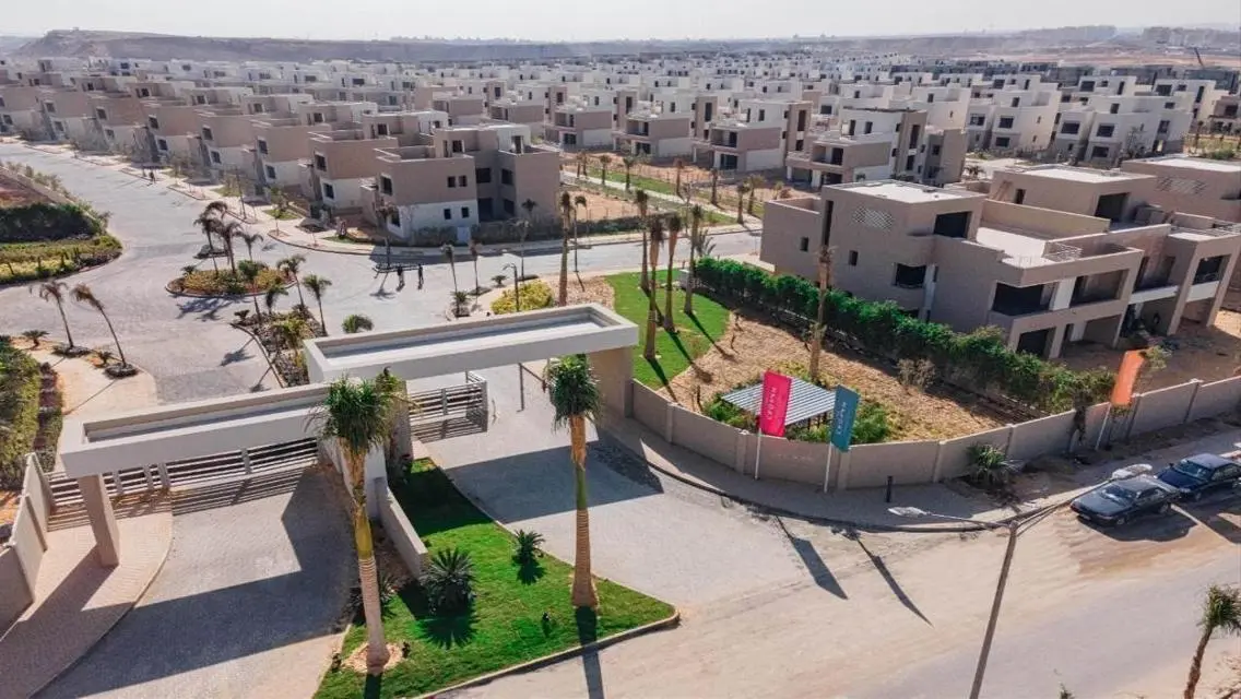 Villa for sale in Giza Plateau, near New Giza.