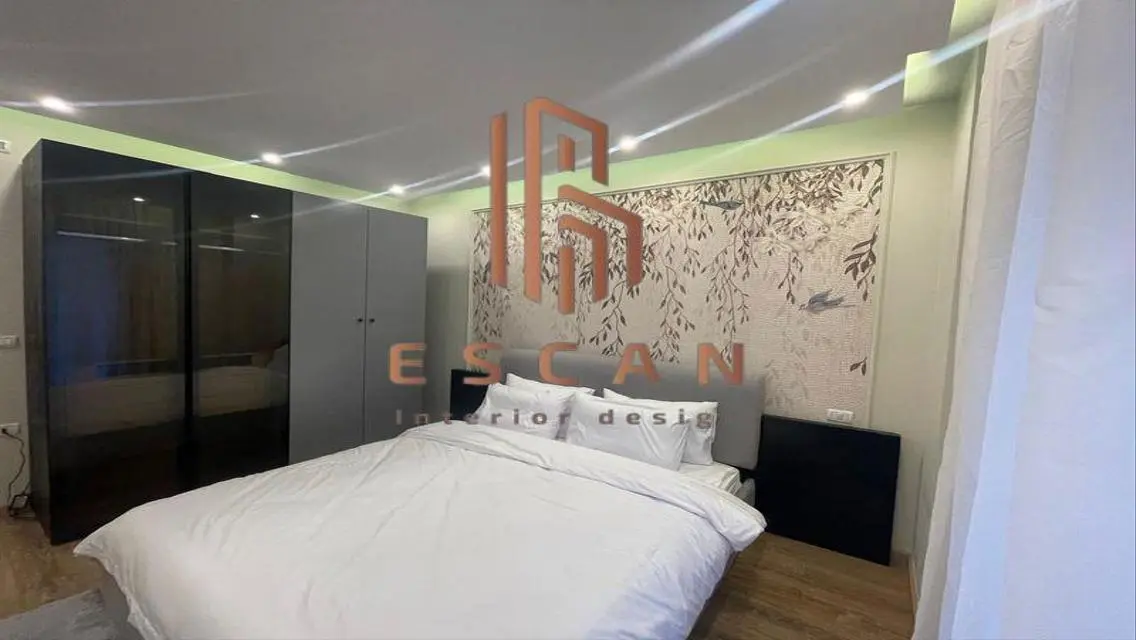 Contemporary Apartment in the Heart of the City