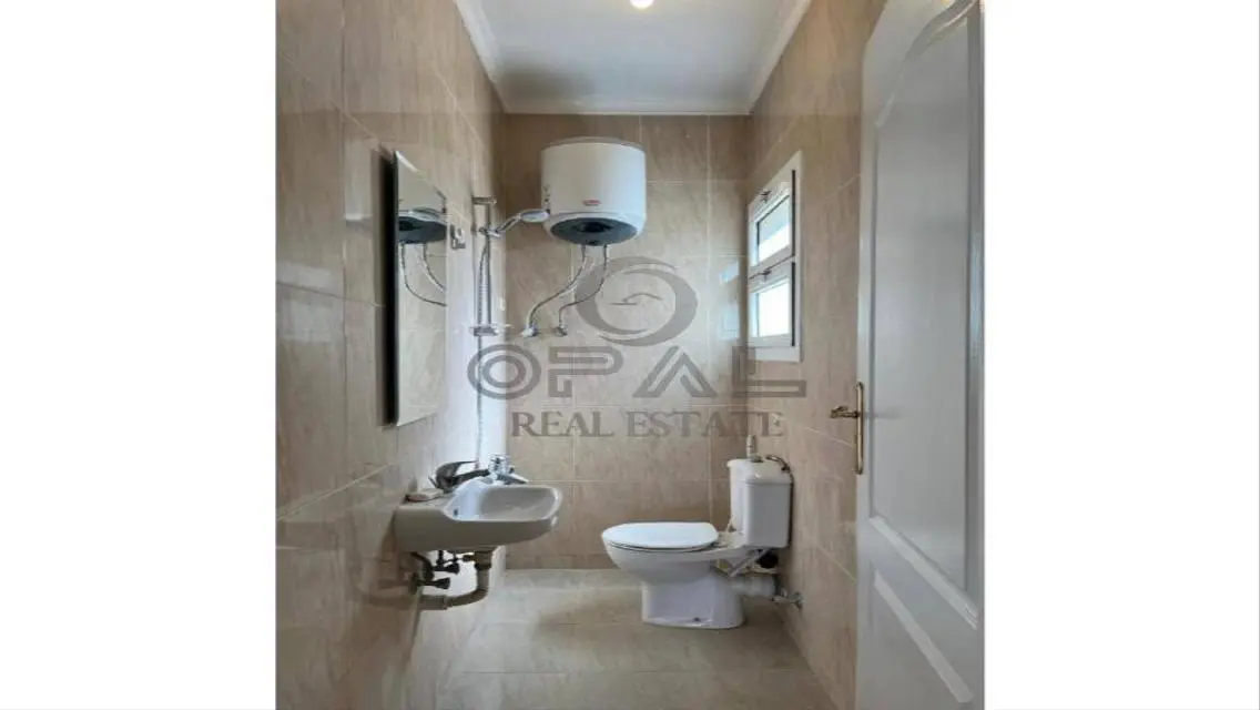 Apartment for Rent in Beverly Hills