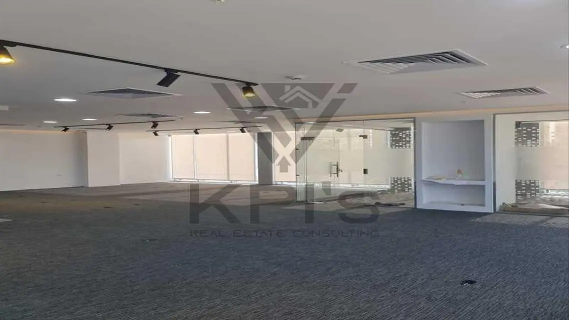 Spacious 3-Bedroom Apartment in a Prime Location