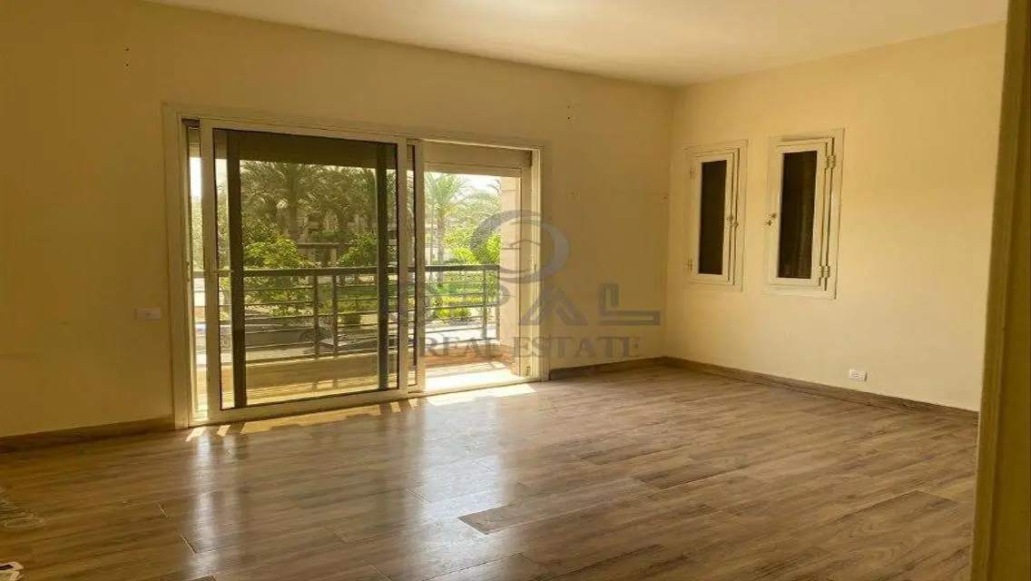 بارك فيلا 6 غرف+ناني (مطبخ+تكيفات+دريسينج)