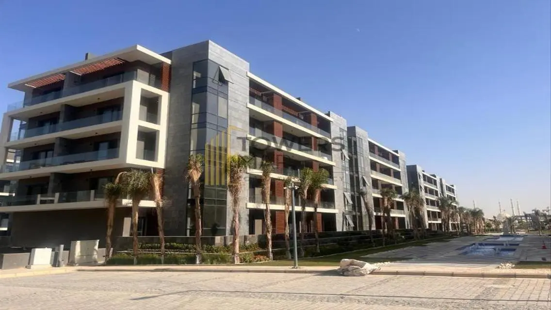 Luxurious Apartment of 295 Meters Overlooking Lakes