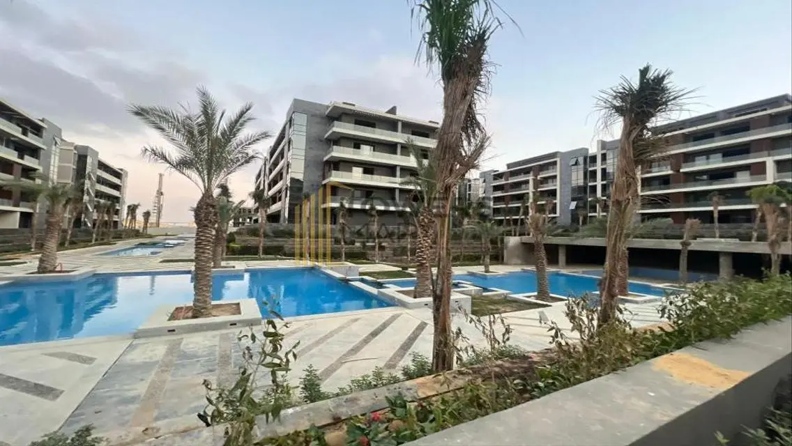 Luxurious Apartment of 295 Meters Overlooking Lakes