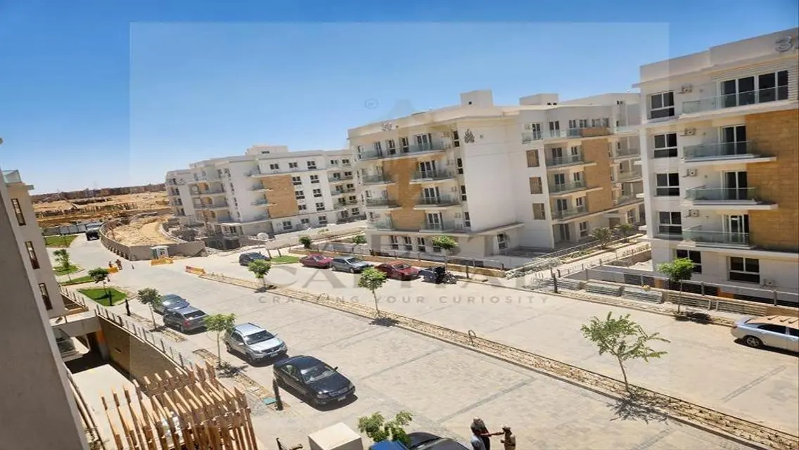 شقة فاخرة في نادي بارك 150