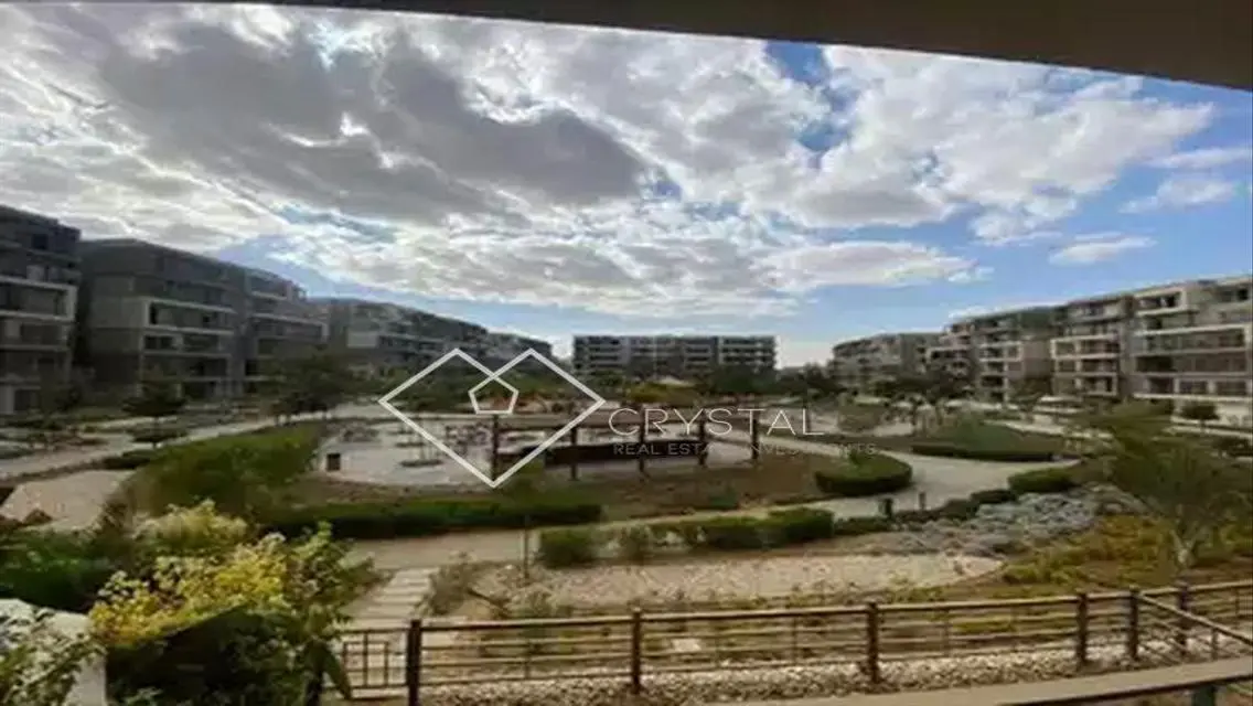 Amazing Studio wthi Garden , Prime Location