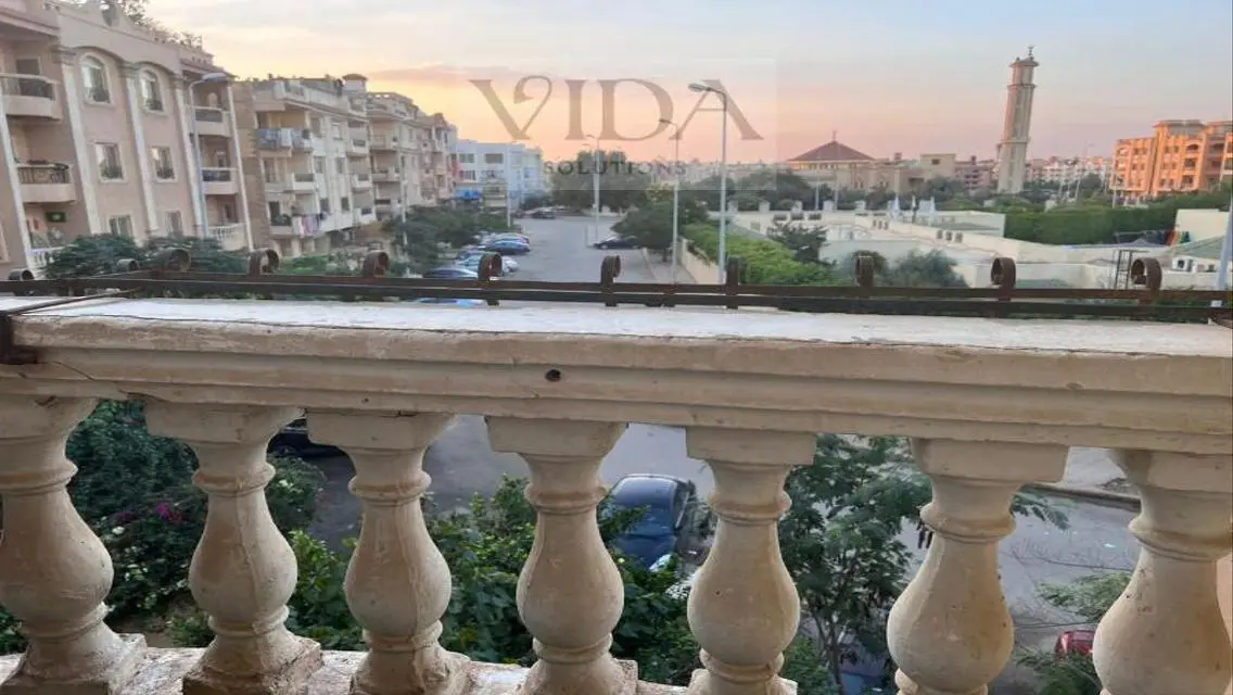 شقة فاخرة للبيع بمساحة -3-