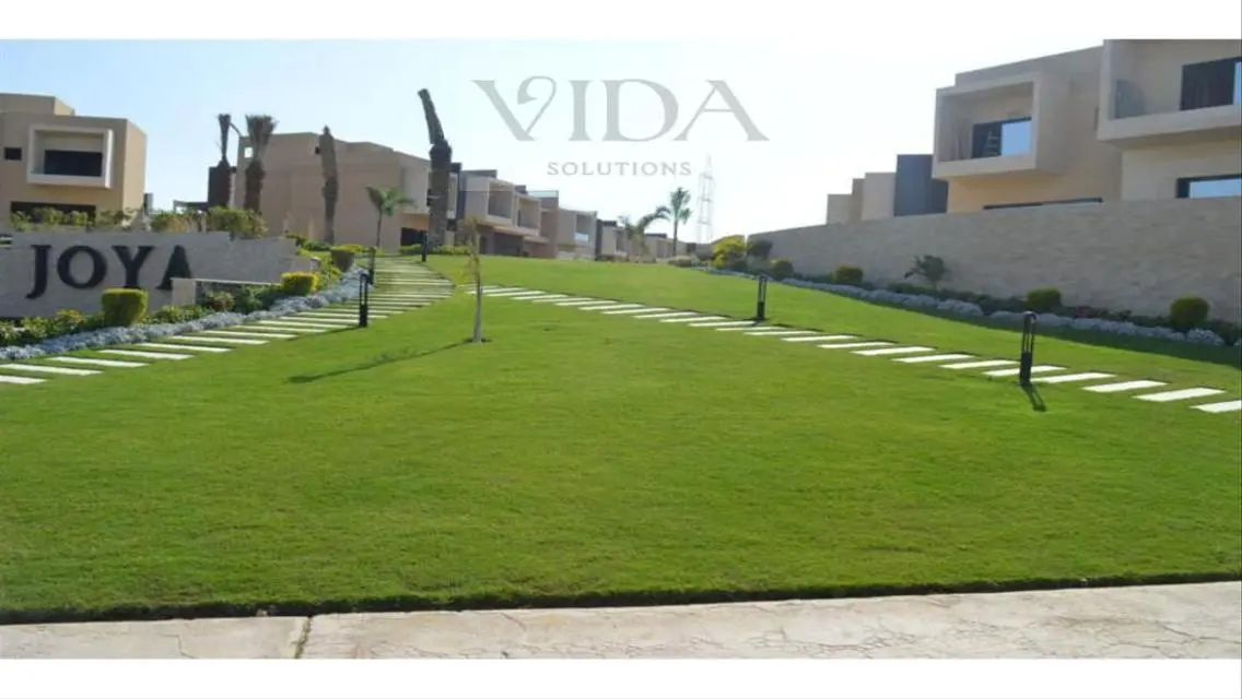 225 sqm apartment with garden, immediate receipt