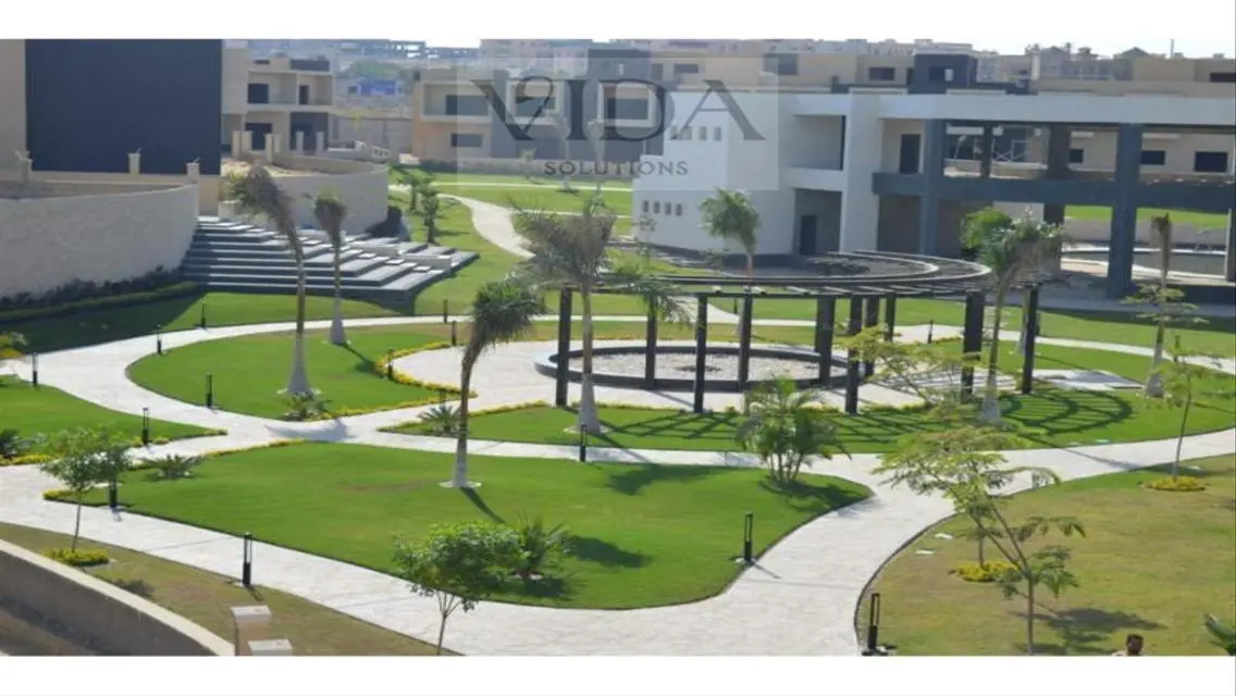 225 sqm apartment with garden, immediate receipt