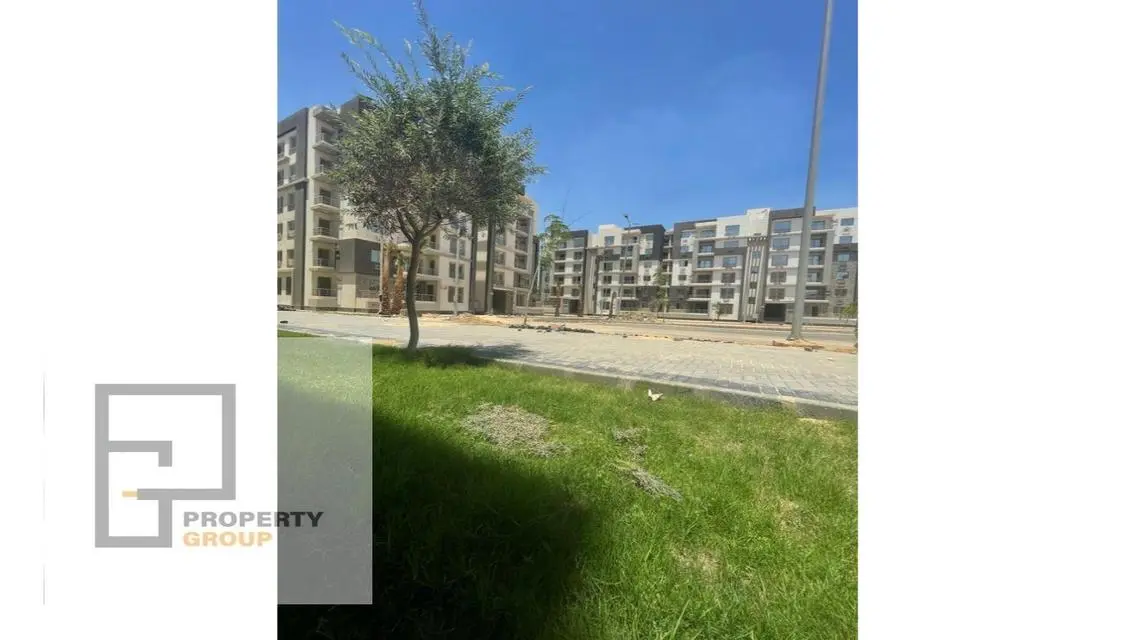 فيلا فاخرة مع حديقة خاصة ومرافق رائعة