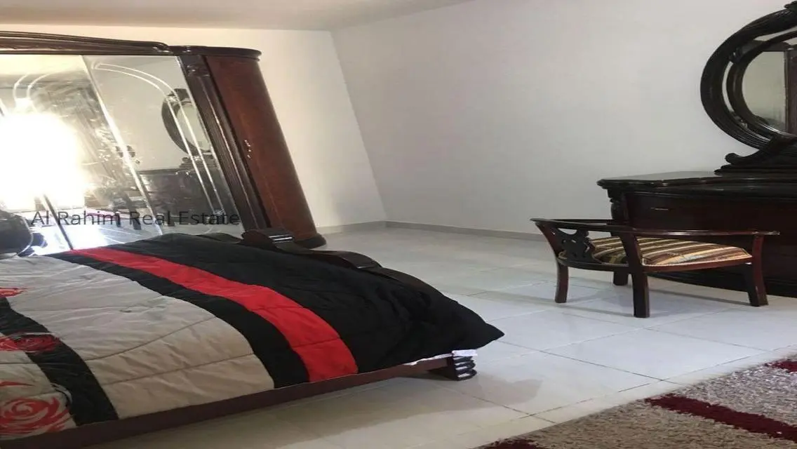 شقة فاخرة للبيع في موقع متميز