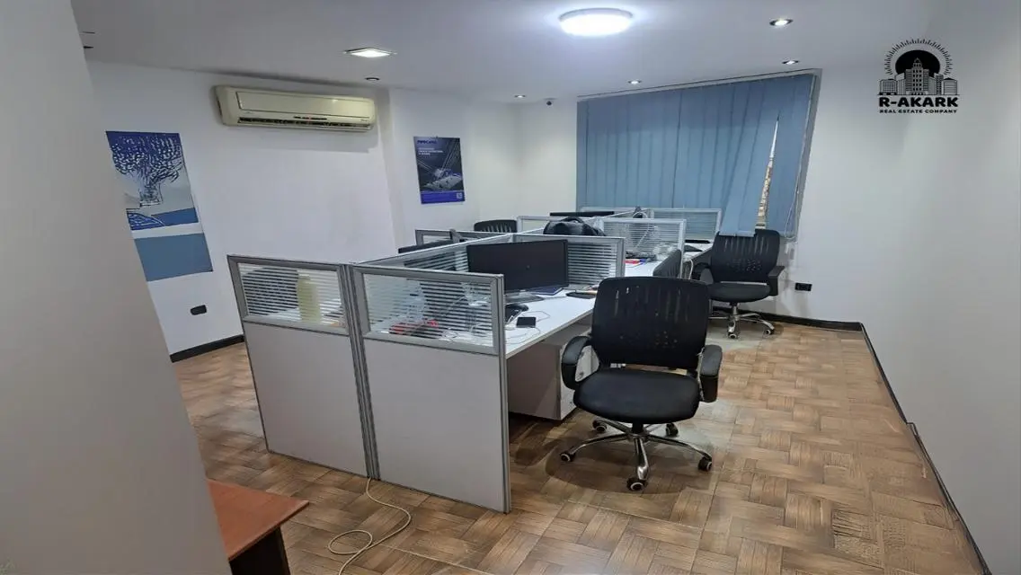 فرصة استثمارية رائعة بمساحة 300 متر