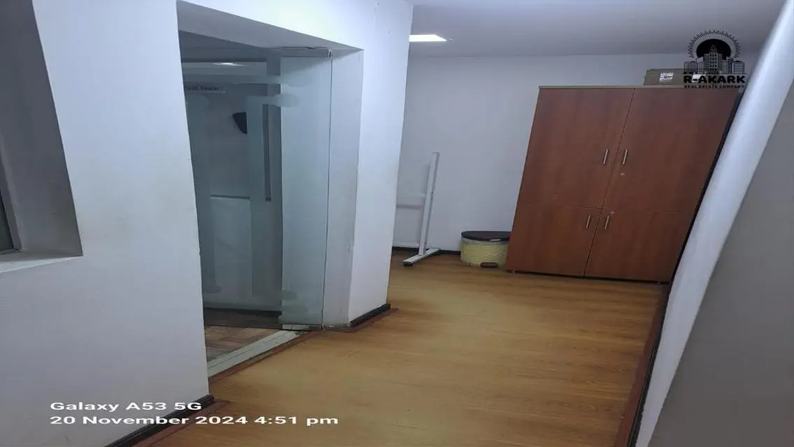 فرصة استثمارية رائعة بمساحة 300 متر