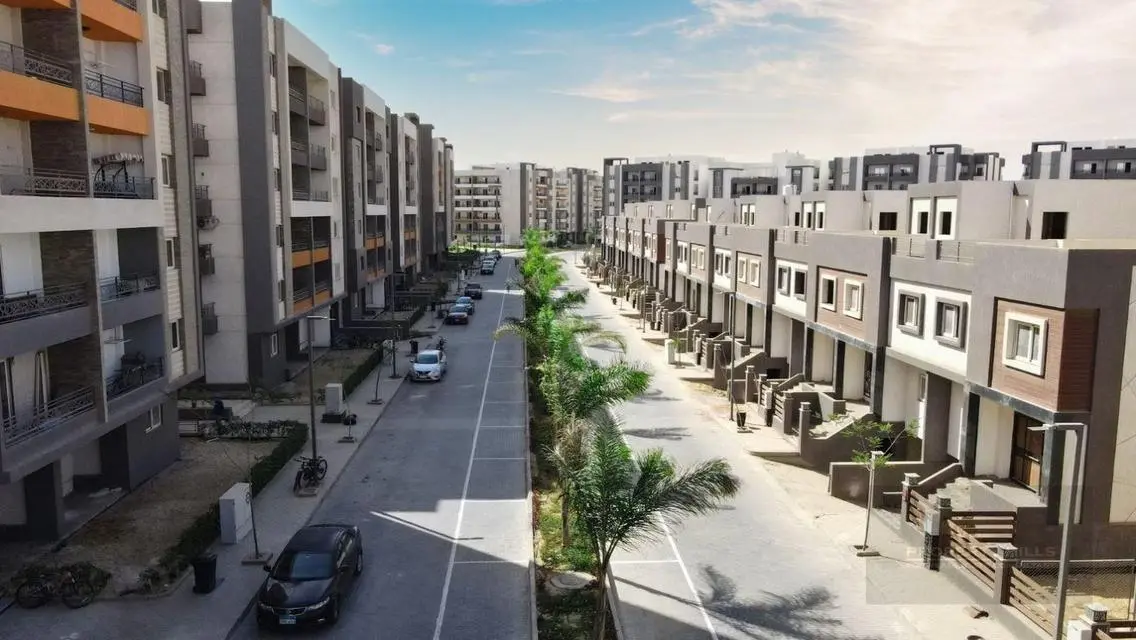 3BR Finished Apartment RTM near  Mall of Egypt
