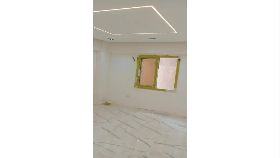 Apartment with garden for sale in Sheikh Zayed