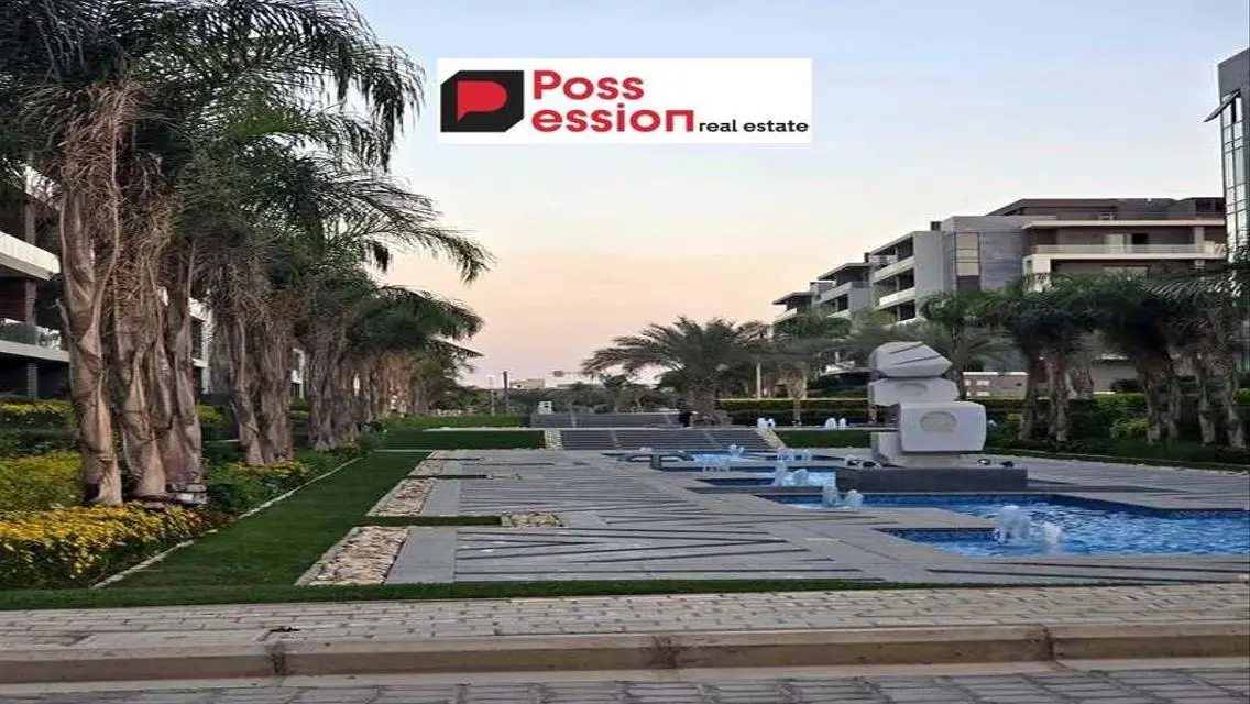 شقه بجاردن للبيع في الشروق امام مدينتي بالتقسيط