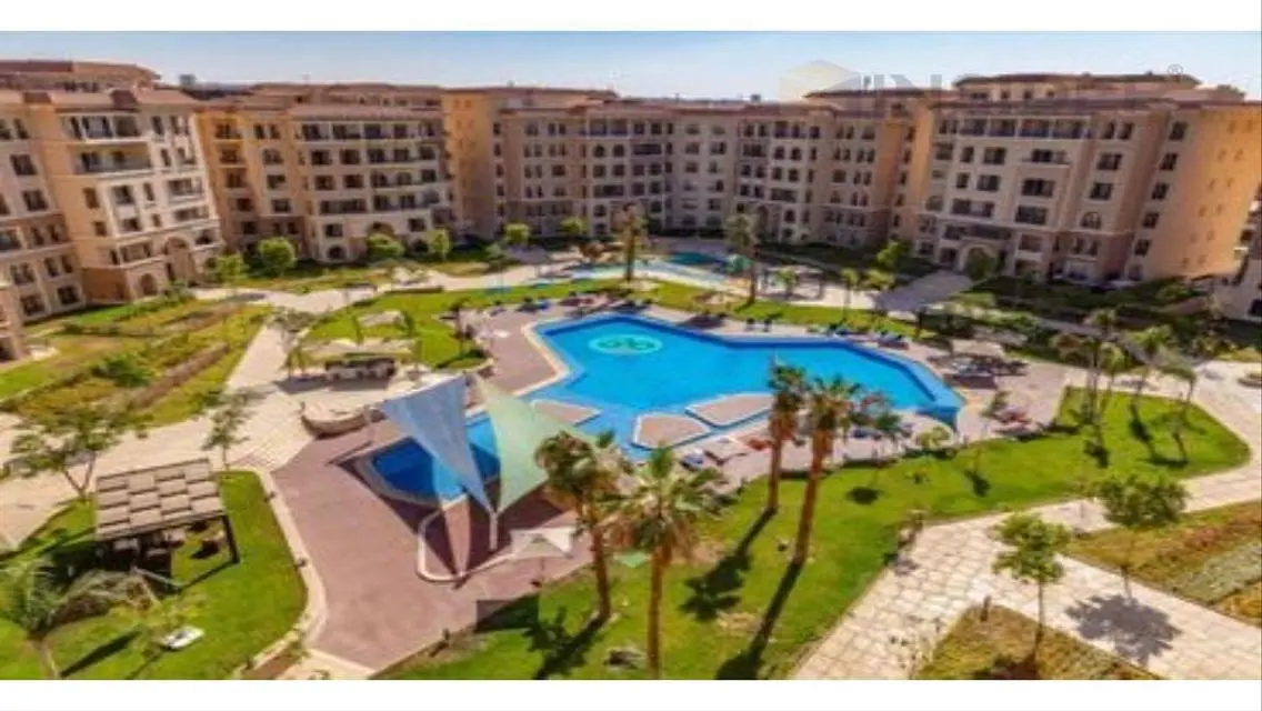شقة للبيع فى كومباوند 90 تشطيب كامل غرفتين نوم