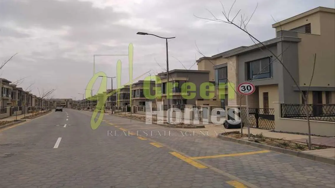 Twin House in Prime Location - Villette- For Sale