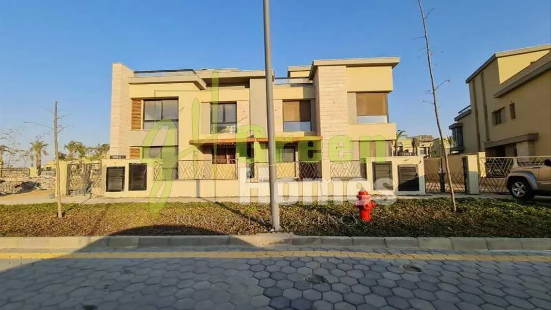 Twin House in Prime Location - Villette- For Sale