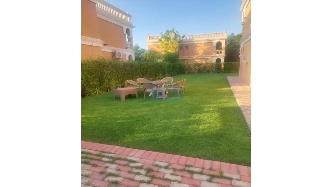 ستاندالن فيلا للبيع  225م  الشروق  (كمبوند ستيلا )